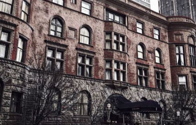 The Detroit Club Hotel Exterior photo